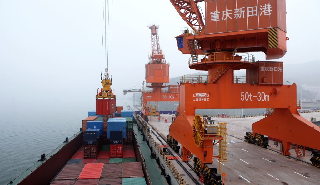 2020年12月3日，万州新田港一期作业区正式开港运营